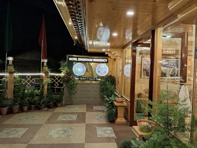 Hotel Zingkham Residency