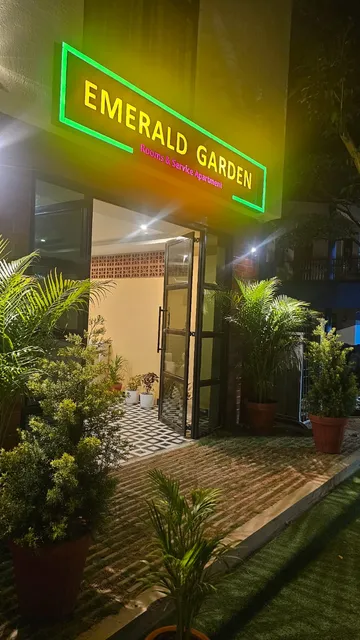 Emerald Garden (Rooms and Serviced Apartment)