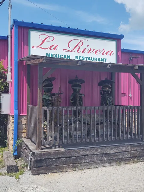 La Rivera Mexican Cantina