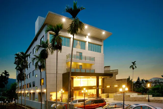 F HOTEL 阿里山館