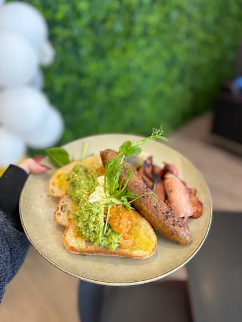 Oil & Spice Cafe and Restaurant