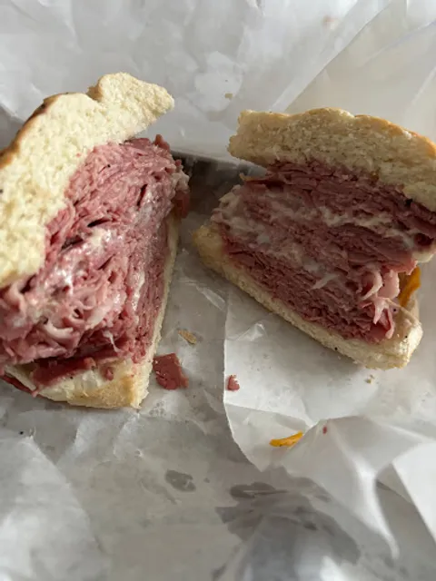 Lou's Deli