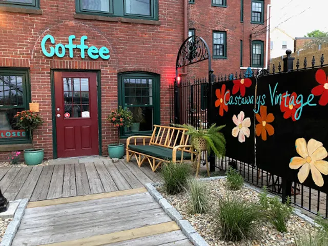 Castaways Vintage Cafe