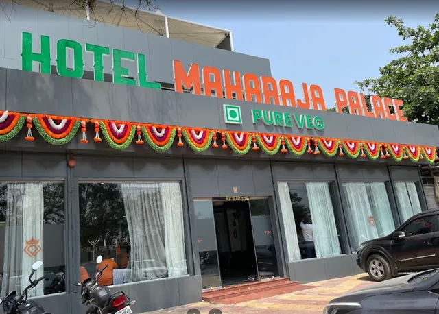 Hotel Maharaja Palace