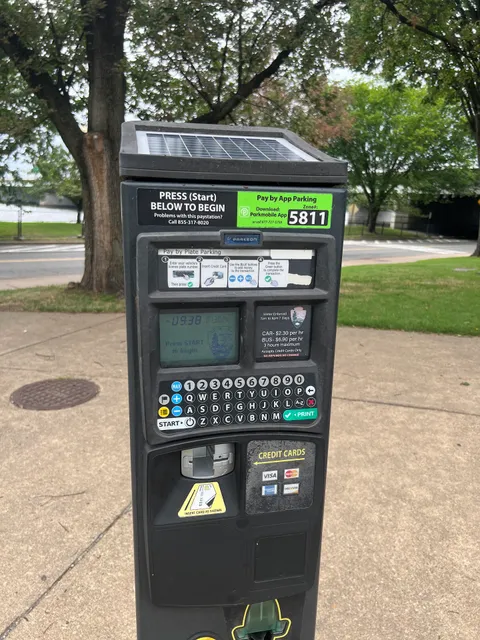 Jefferson Memorial, DC Parking Lot A