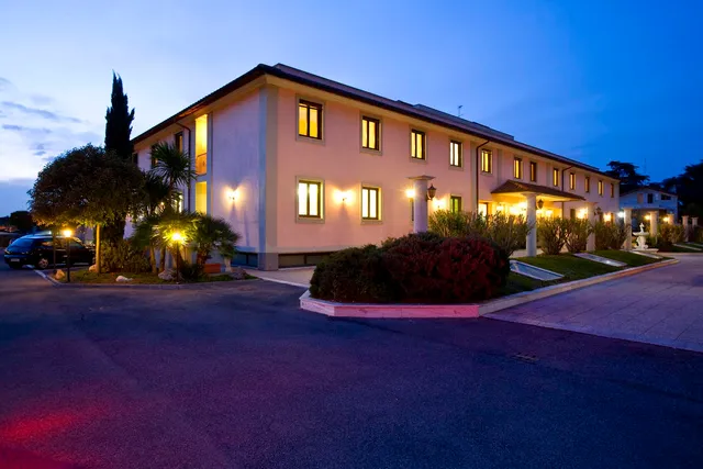 Alba Hotel Torre Maura