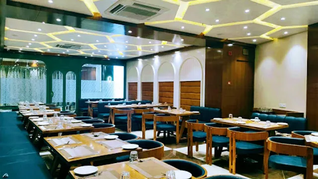 Hotel Sapphire Inn Restaurant