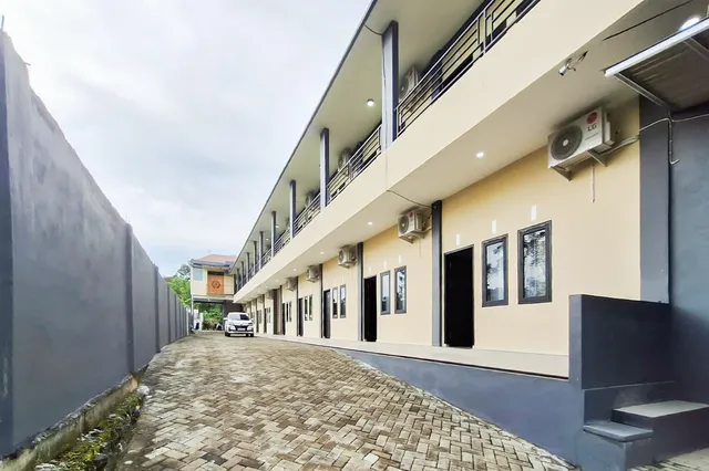 RedDoorz @ Imanuel Homestay Tomohon