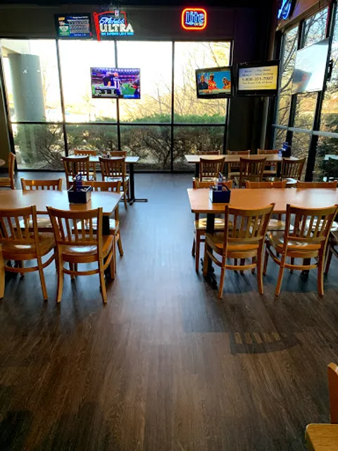 Greenies Restaurant And Bar