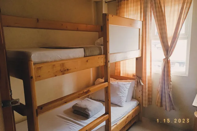 RedDoorz Hostel @ D & G Transient House Baguio