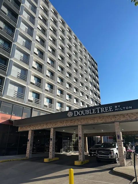 DoubleTree by Hilton Huntington