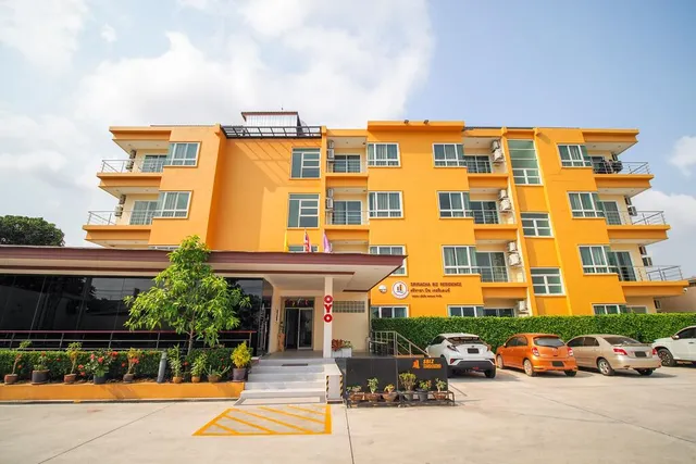 SRIRACHA BIZ RESIDENCE