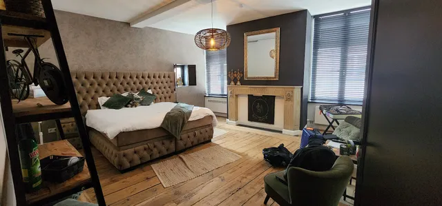 Absolute Bruges, Bruges