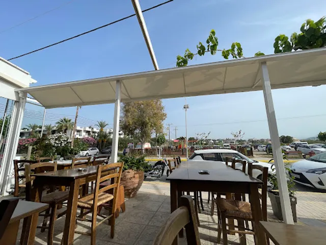 "Lazaros" meze restaurant