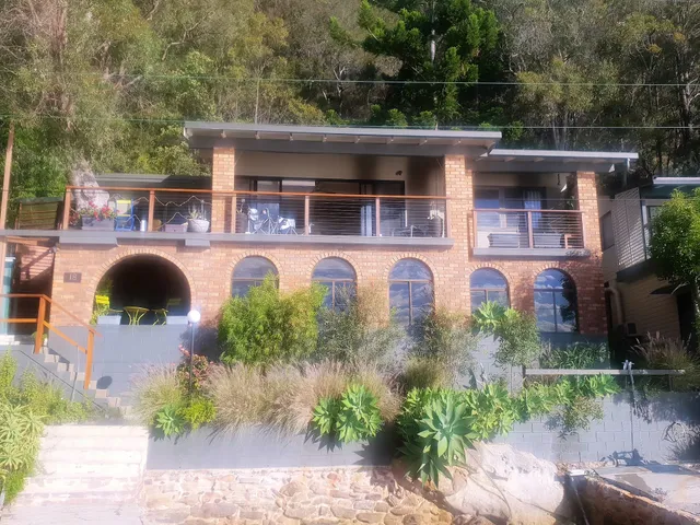 Water's Edge, Little Wobby