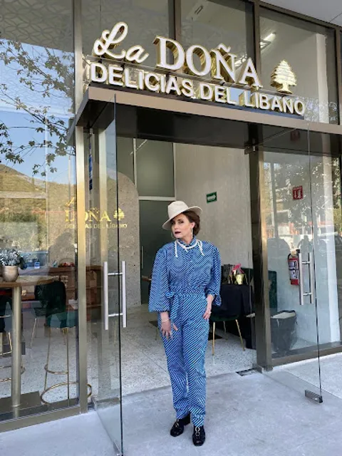 La Doña "Delicias del Líbano" - Plaza La Toscana