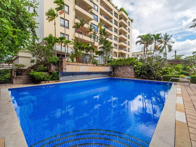 Saigon Domaine Luxury Residences