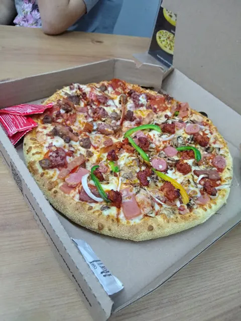 Pizza y Come Lopez Mateos