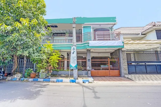 SPOT ON 91716 Kost Yy Syariah