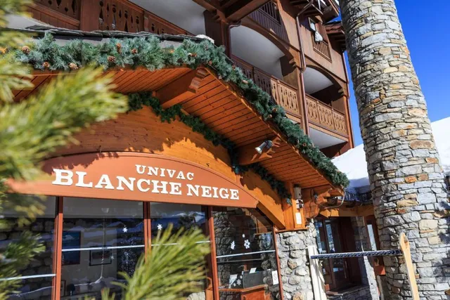 HOTEL BLANCHE NEIGE