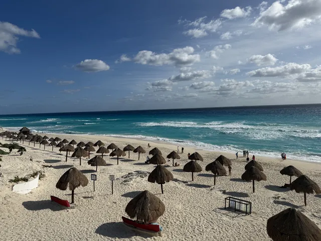 Dolphins Beach Public Restrooms and Showers