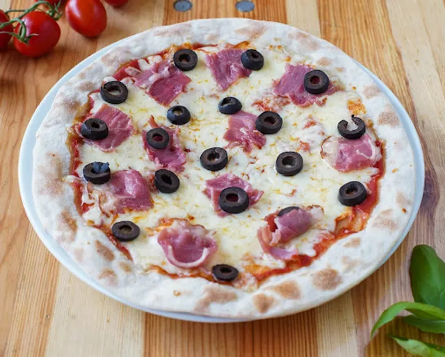 Dynamic | Pizza and Burger