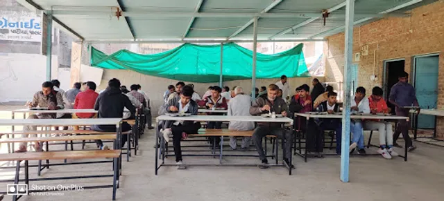 annapurna bhojanalay palanpur