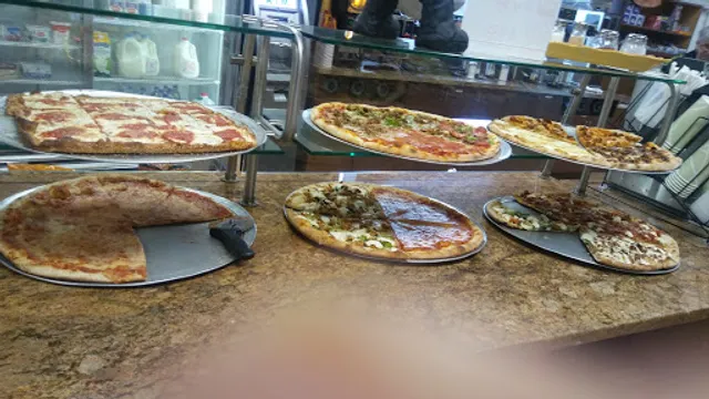 River Hills Cafe and Bistro (formerly John's Cracker Barrel)