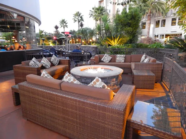 Banbu Sushi Bar & Grill