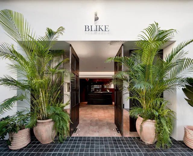 BLIKE Milk Tea Specialty Taichung Gongyi Shop