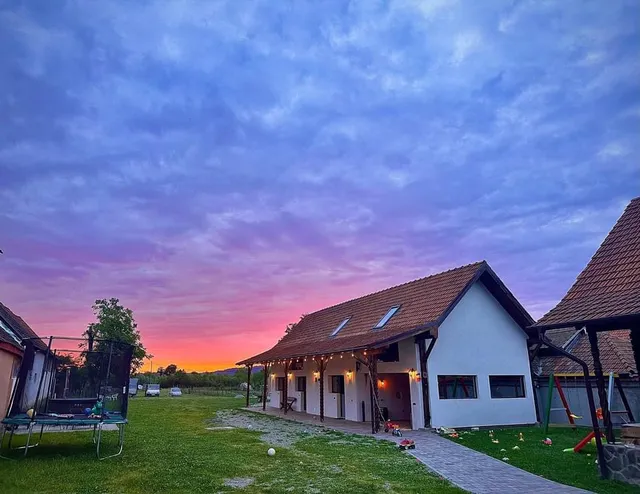 Pensiunea "Casa De Lemn"