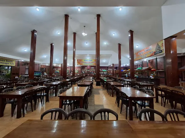 Rumah Makan Kurnia Jawa Timur