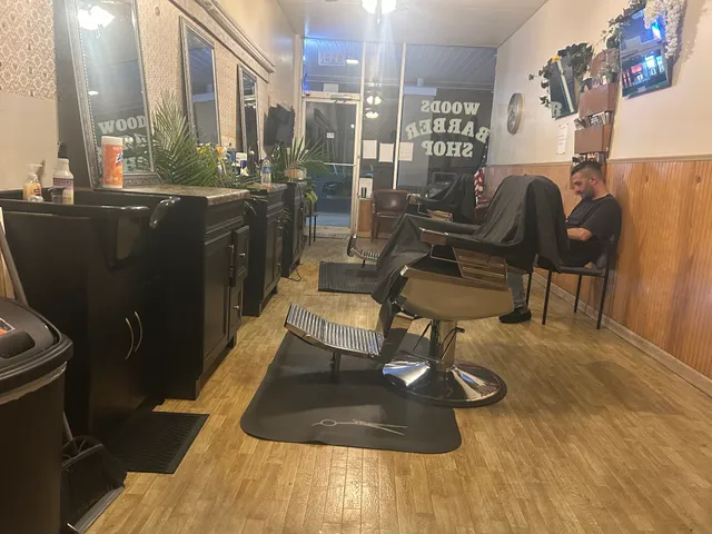 WOODS BARBER SHOP