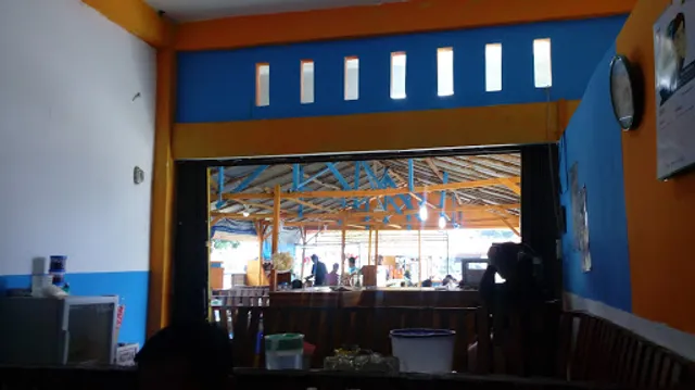 Rumah Makan Ikan Bakar Ajo