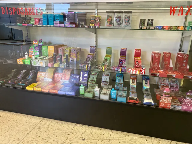 Zero Gravity Smoke & Vape