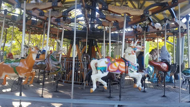 The Pier 62 Carousel