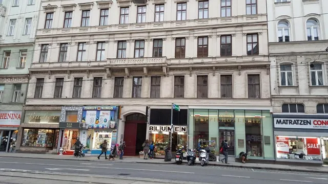 Hotel Pension MADARA