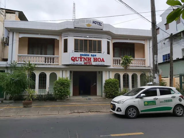 Khách sạn Quỳnh Hoa
