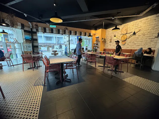 Berkat Madinah Restaurant شاورما البركة