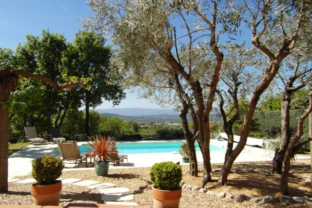 Gîtes de vacances en LUBERON Rêve de Provence