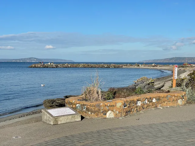 Brackett's Landing North