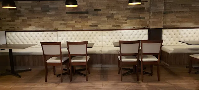 Piazza Restobar Pizzeria - San Isidro