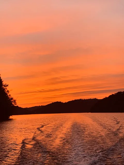 Norris Lake Front Rentals & Events LLC. Lake Front Tennessee Paradise!