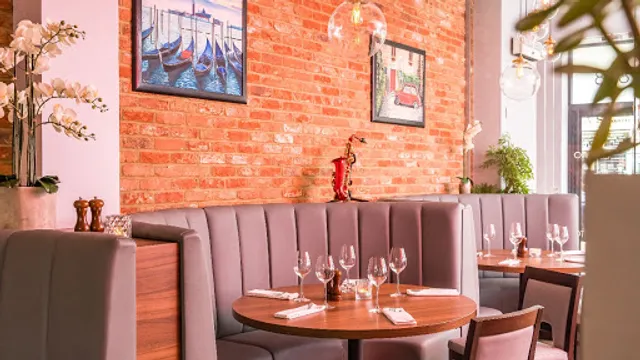 Punto Italian Restaurant