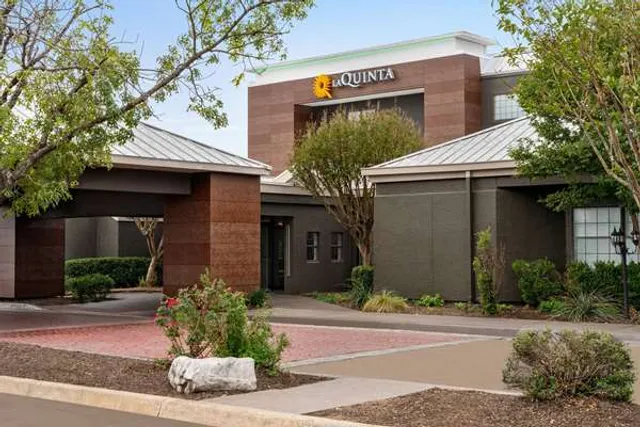 La Quinta Inn & Suites by Wyndham Round Rock North