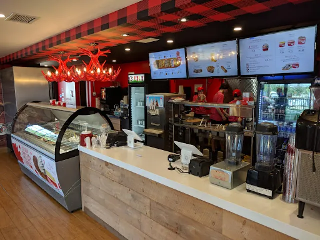 BeaverTails Sunset Boardwalk