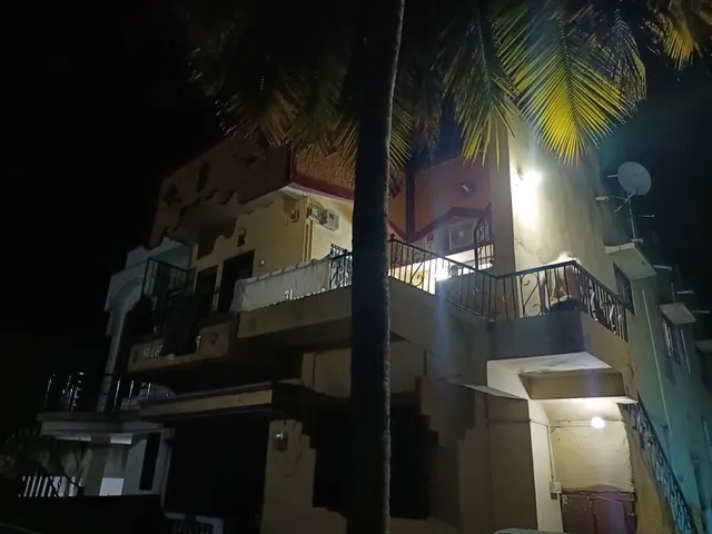 Banashankari Yatri niwas, Akkalkot