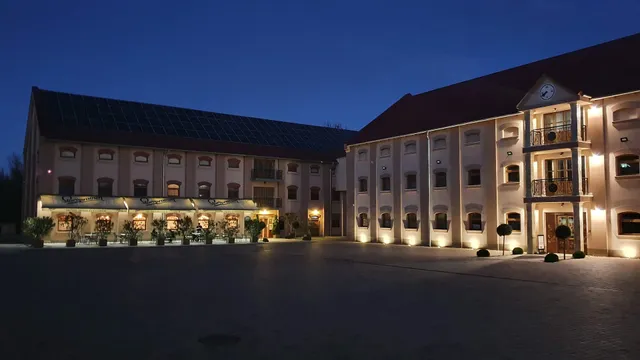 Hunor Hotel és Étterem