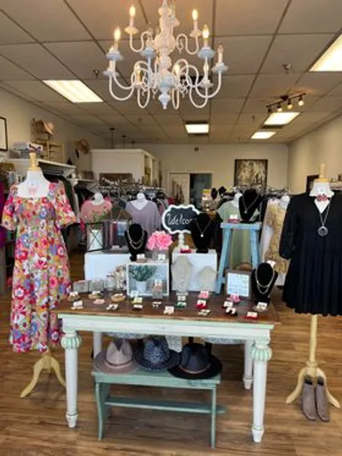 Simply Chic Boutique