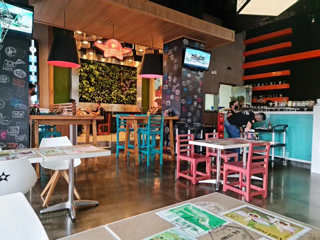 Nacion Sushi • Escazu